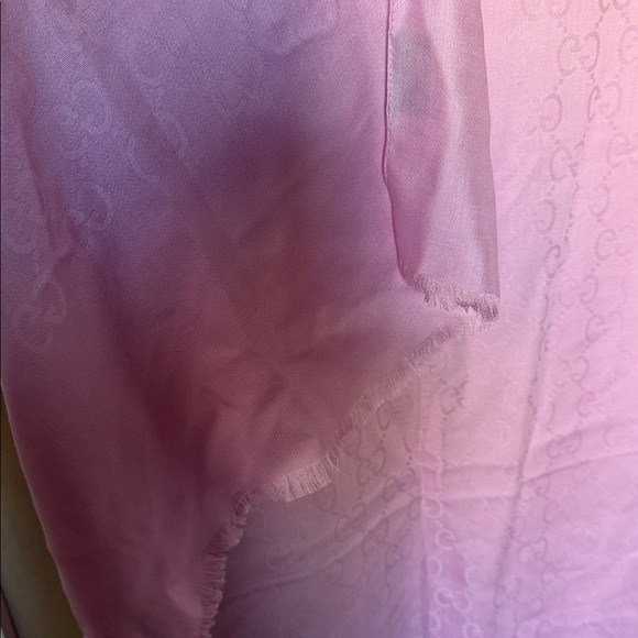 Gucci Women Monogram GG Jacquard Silk & Wool Scarf Wrap - Picture 5 of 6